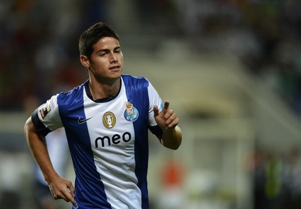 James Rodriguez được coi là Ronaldo mới và đang được Man United theo đuổi. Hồi mùa Hè vừa qua, Quỷ đỏ đã đưa ra lời đề nghị có giá trị 30 triệu bảng cho sao trẻ người Colombia này nhưng đã bị phía Porto thẳng thừng từ chối....